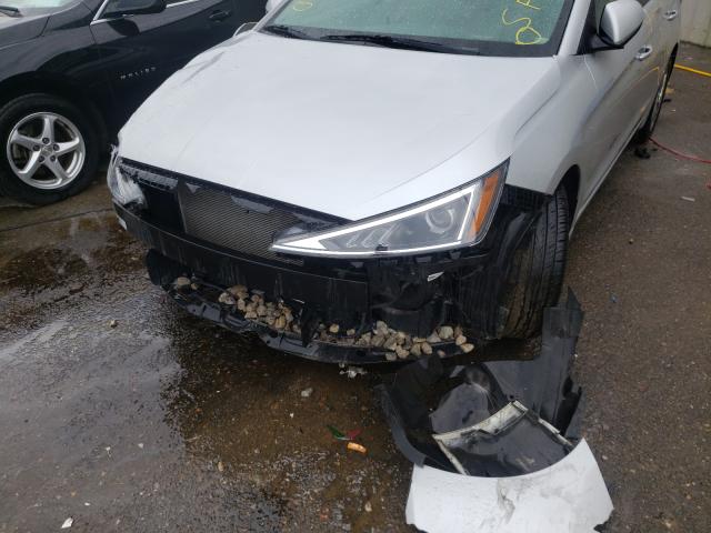 Photo 8 VIN: 5NPD84LF5KH403446 - HYUNDAI ELANTRA SE 