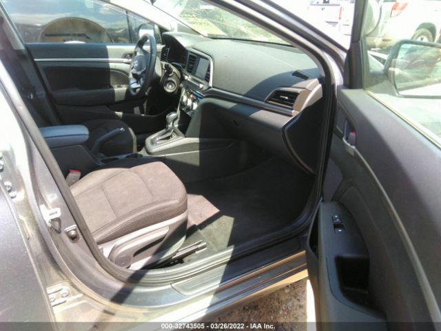 Photo 4 VIN: 5NPD84LF5KH405519 - HYUNDAI ELANTRA 