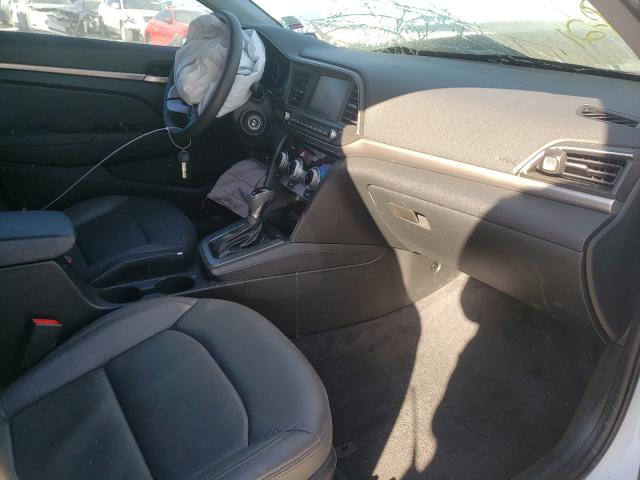 Photo 4 VIN: 5NPD84LF5KH406850 - HYUNDAI ELANTRA SE 