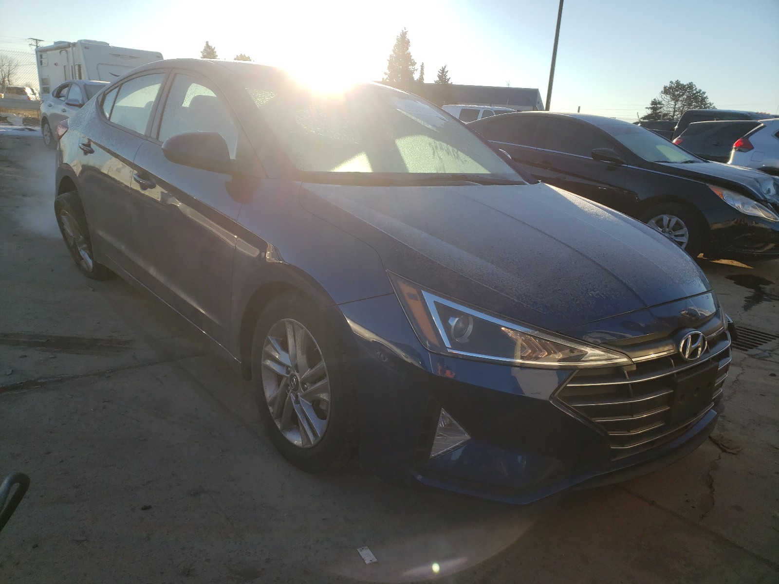 Photo 0 VIN: 5NPD84LF5KH408985 - HYUNDAI ELANTRA SE 