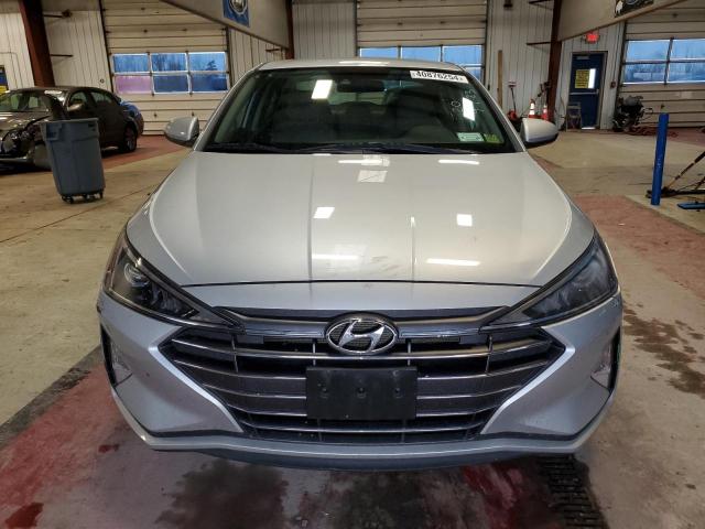 Photo 4 VIN: 5NPD84LF5KH414785 - HYUNDAI ELANTRA 