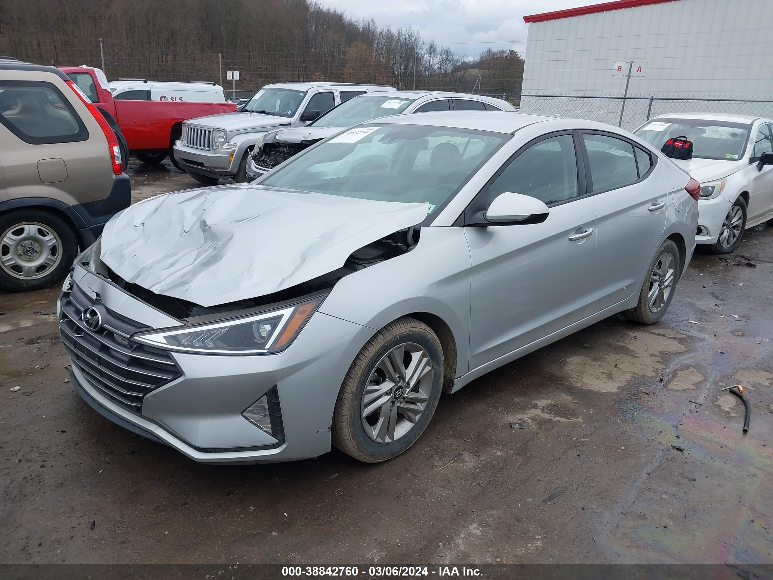 Photo 1 VIN: 5NPD84LF5KH422921 - HYUNDAI ELANTRA 