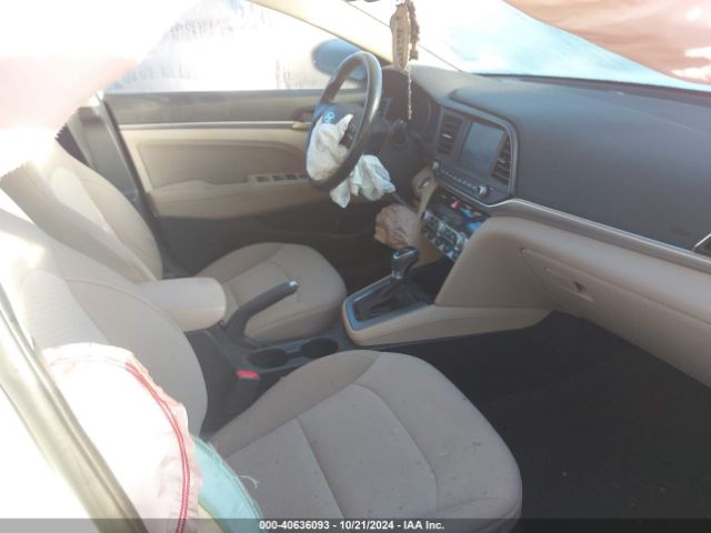 Photo 4 VIN: 5NPD84LF5KH435328 - HYUNDAI ELANTRA 