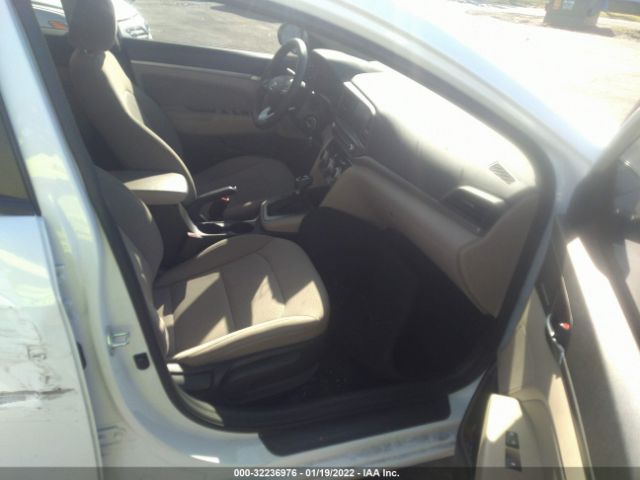 Photo 4 VIN: 5NPD84LF5KH438259 - HYUNDAI ELANTRA 