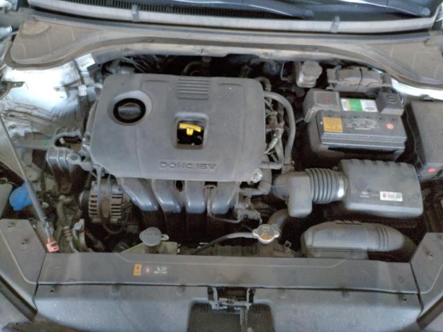 Photo 10 VIN: 5NPD84LF5KH444191 - HYUNDAI ELANTRA SE 