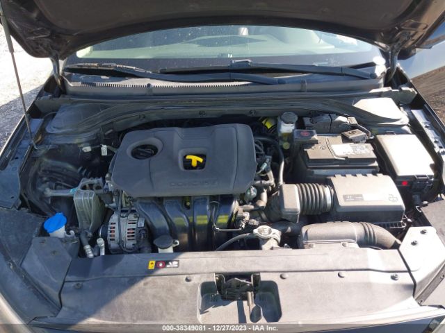 Photo 9 VIN: 5NPD84LF5KH445633 - HYUNDAI ELANTRA 