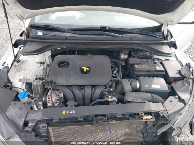 Photo 9 VIN: 5NPD84LF5KH459502 - HYUNDAI ELANTRA 