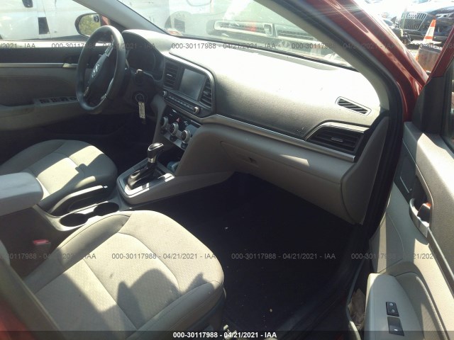 Photo 4 VIN: 5NPD84LF5KH460651 - HYUNDAI ELANTRA 