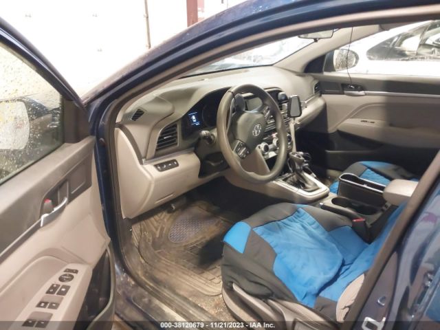 Photo 4 VIN: 5NPD84LF5KH485937 - HYUNDAI ELANTRA 