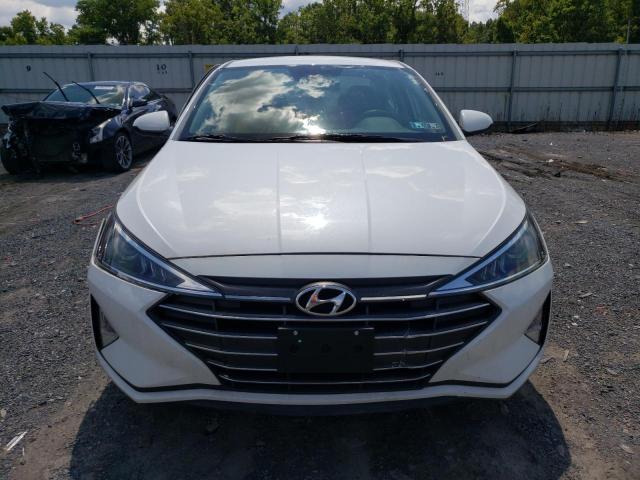 Photo 4 VIN: 5NPD84LF5KH490202 - HYUNDAI ELANTRA SE 