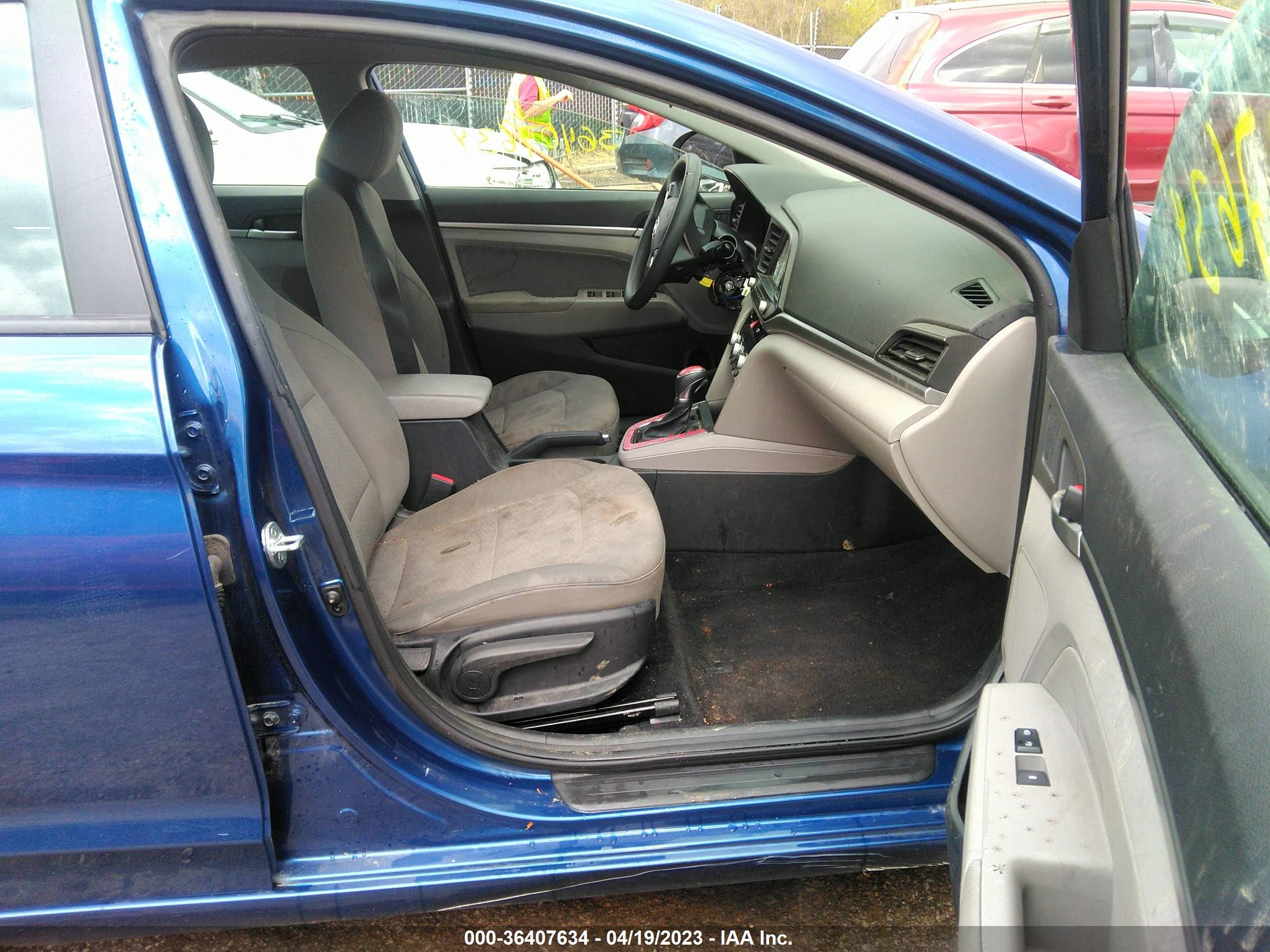 Photo 4 VIN: 5NPD84LF5LH552389 - HYUNDAI ELANTRA 