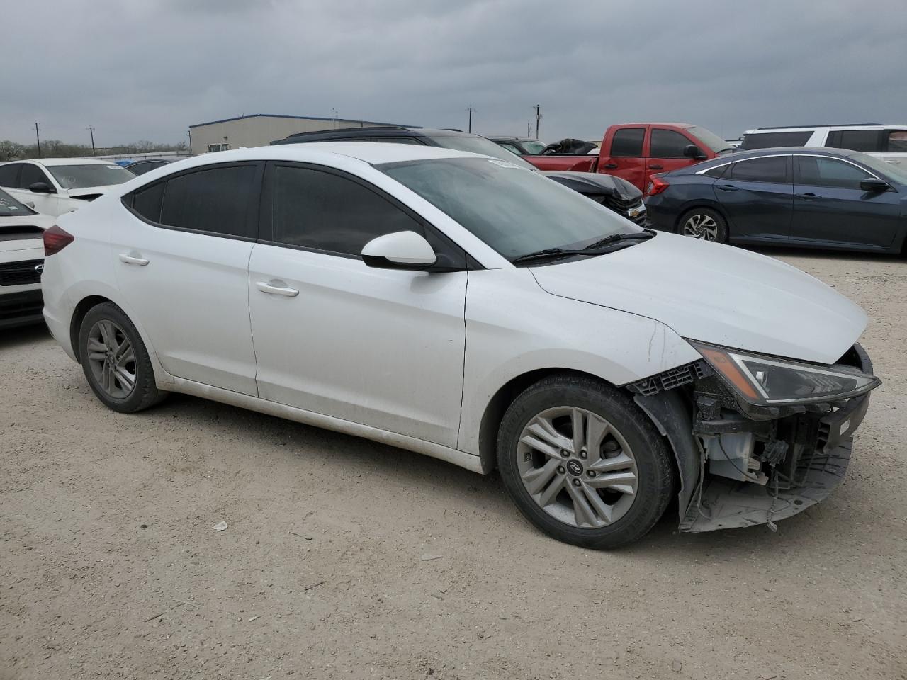 Photo 3 VIN: 5NPD84LF5LH568706 - HYUNDAI ELANTRA 