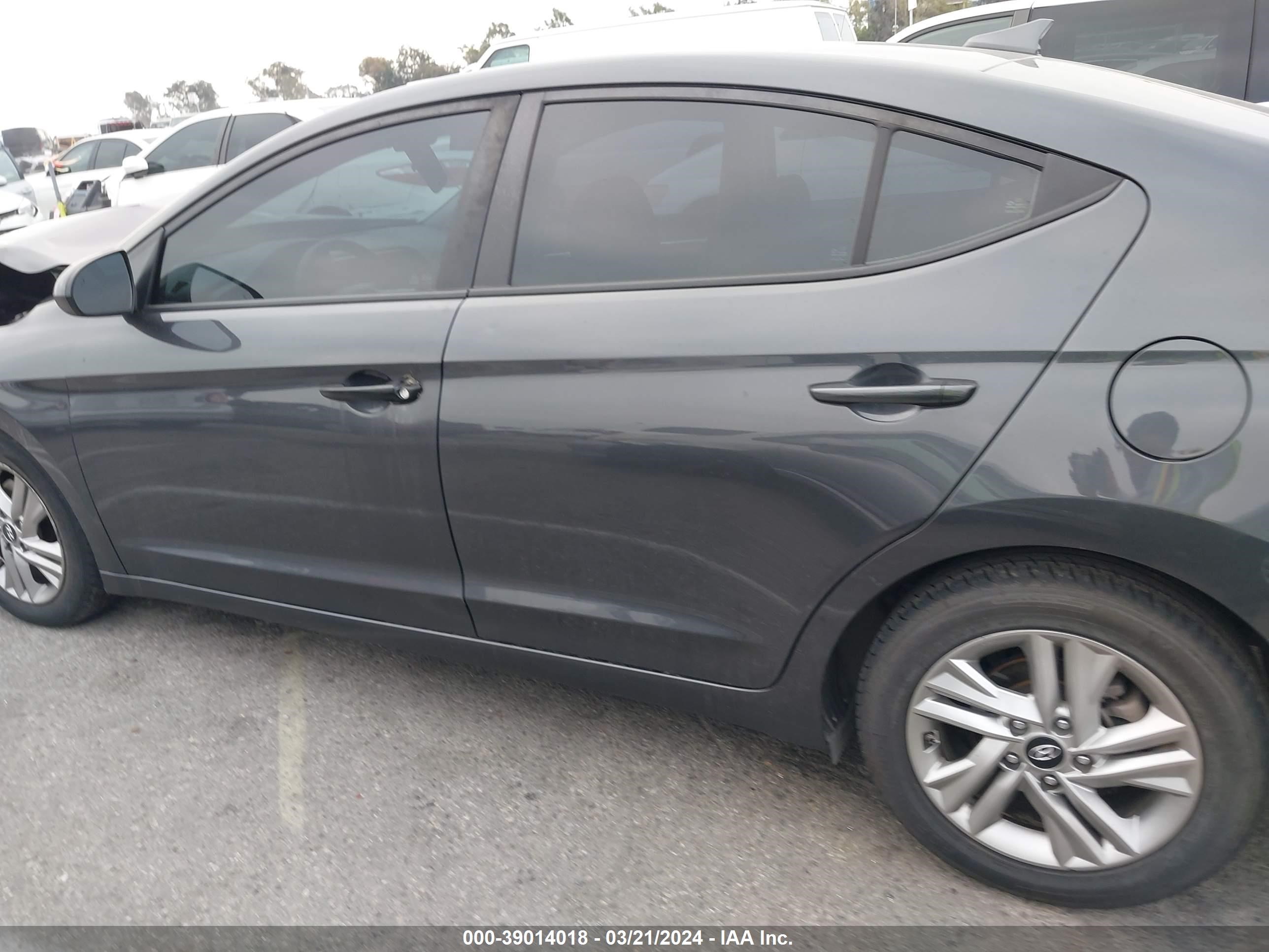 Photo 13 VIN: 5NPD84LF5LH612414 - HYUNDAI ELANTRA 