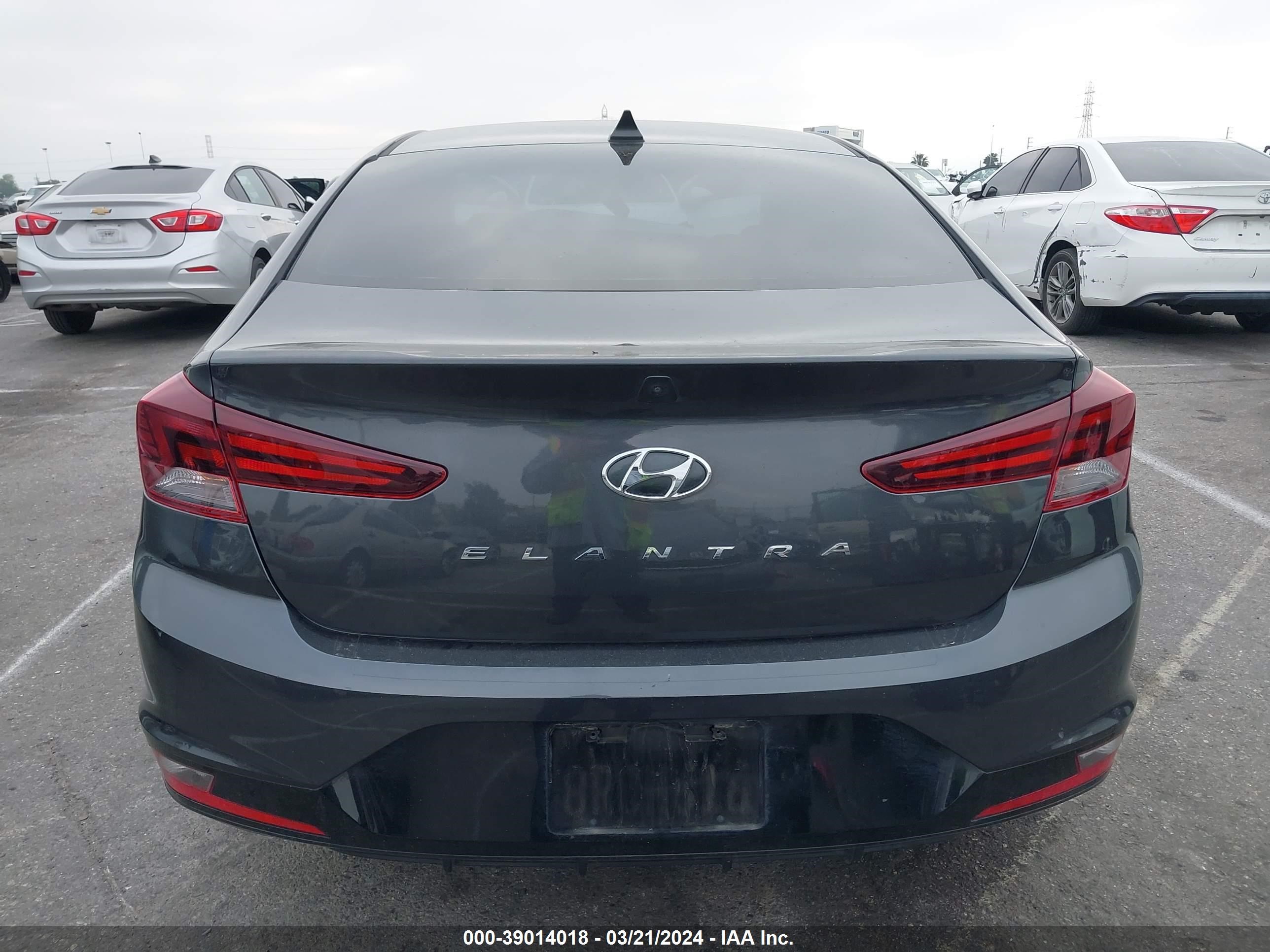 Photo 15 VIN: 5NPD84LF5LH612414 - HYUNDAI ELANTRA 