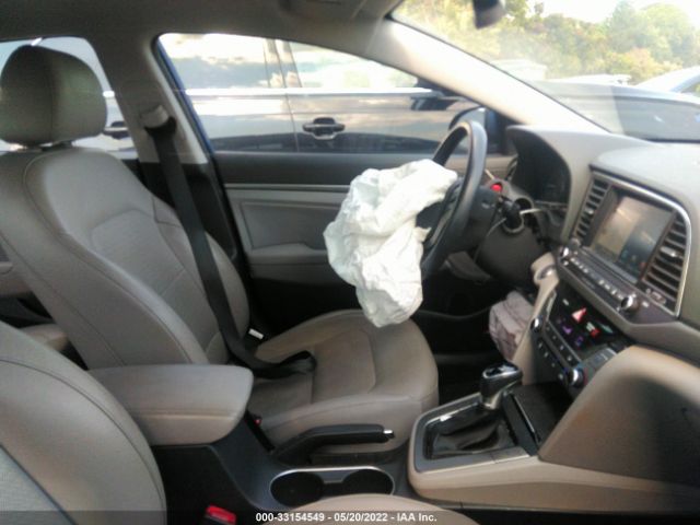 Photo 4 VIN: 5NPD84LF6HH009852 - HYUNDAI ELANTRA 