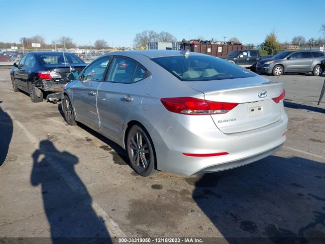 Photo 2 VIN: 5NPD84LF6HH014517 - HYUNDAI ELANTRA 