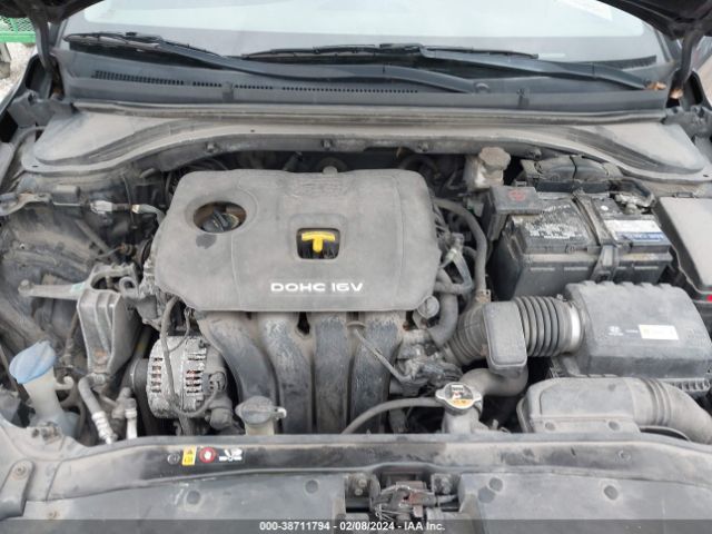 Photo 9 VIN: 5NPD84LF6HH016929 - HYUNDAI ELANTRA 