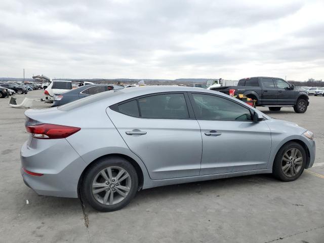 Photo 2 VIN: 5NPD84LF6HH018387 - HYUNDAI ELANTRA 