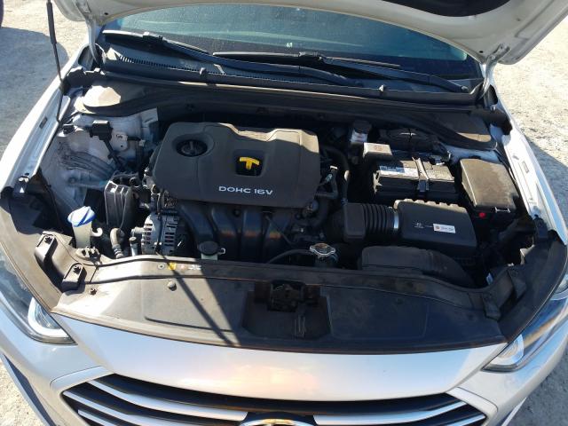 Photo 6 VIN: 5NPD84LF6HH022357 - HYUNDAI ELANTRA 