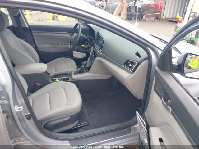 Photo 4 VIN: 5NPD84LF6HH023489 - HYUNDAI ELANTRA 