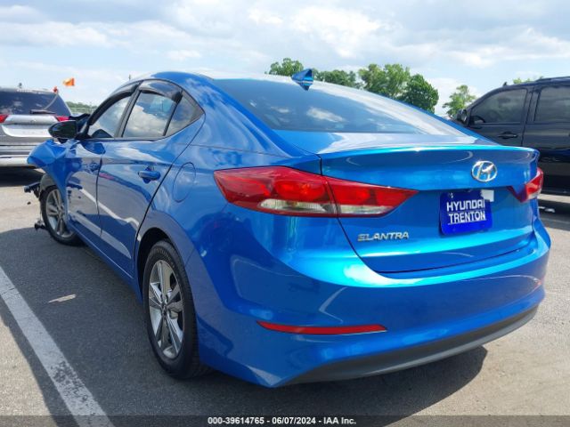 Photo 2 VIN: 5NPD84LF6HH024531 - HYUNDAI ELANTRA 