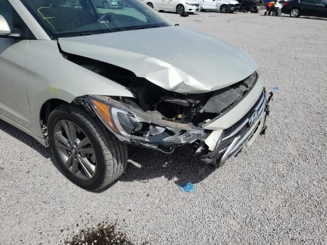 Photo 8 VIN: 5NPD84LF6HH032726 - HYUNDAI ELANTRA 