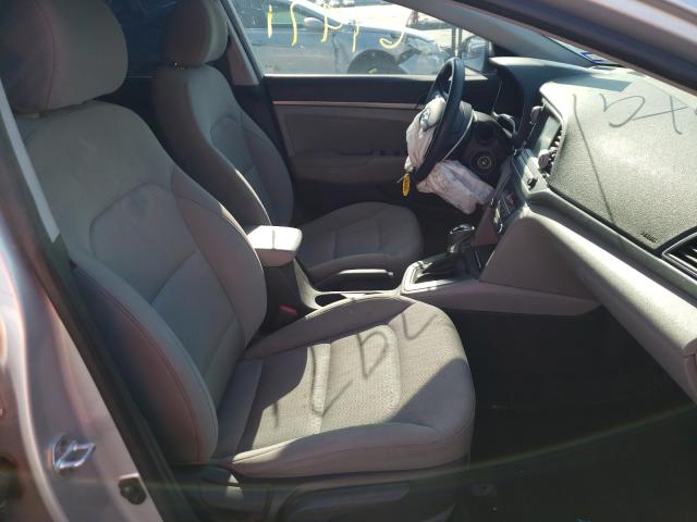 Photo 4 VIN: 5NPD84LF6HH036341 - HYUNDAI ELANTRA SE 