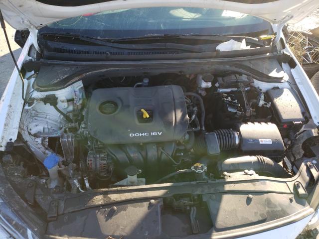 Photo 6 VIN: 5NPD84LF6HH040759 - HYUNDAI ELANTRA 