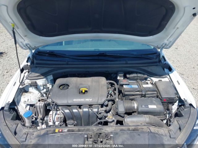 Photo 9 VIN: 5NPD84LF6HH045315 - HYUNDAI ELANTRA 