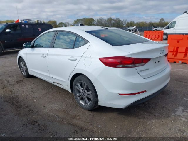 Photo 2 VIN: 5NPD84LF6HH048392 - HYUNDAI ELANTRA 