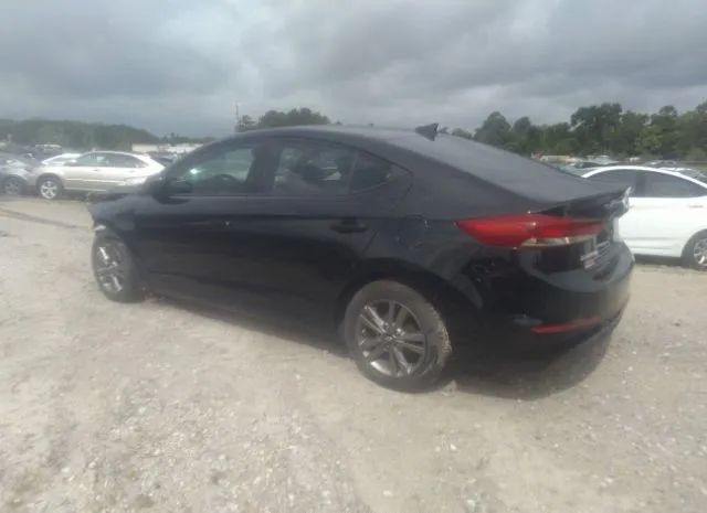 Photo 2 VIN: 5NPD84LF6HH061272 - HYUNDAI ELANTRA 