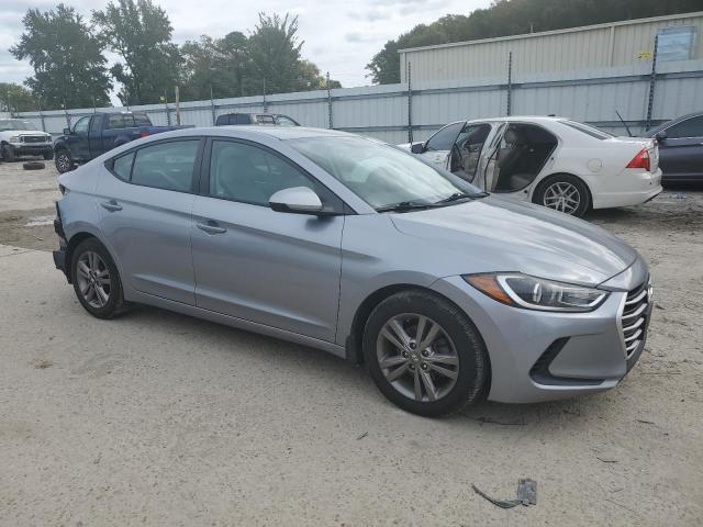 Photo 3 VIN: 5NPD84LF6HH062079 - HYUNDAI ELANTRA SE 