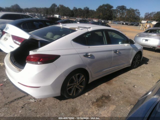 Photo 3 VIN: 5NPD84LF6HH082879 - HYUNDAI ELANTRA 