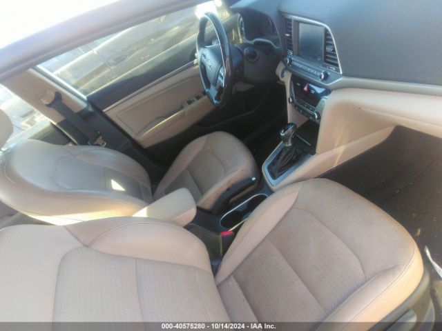 Photo 4 VIN: 5NPD84LF6HH082879 - HYUNDAI ELANTRA 