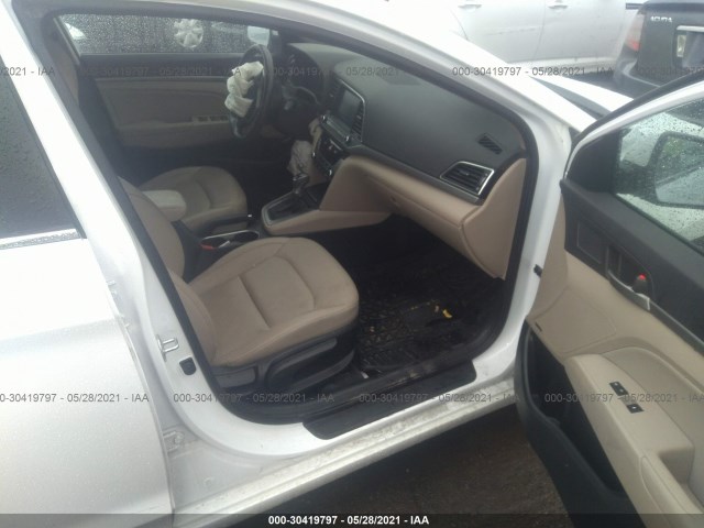 Photo 4 VIN: 5NPD84LF6HH105819 - HYUNDAI ELANTRA 