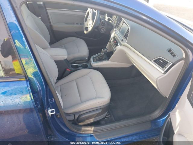 Photo 4 VIN: 5NPD84LF6HH117176 - HYUNDAI ELANTRA 