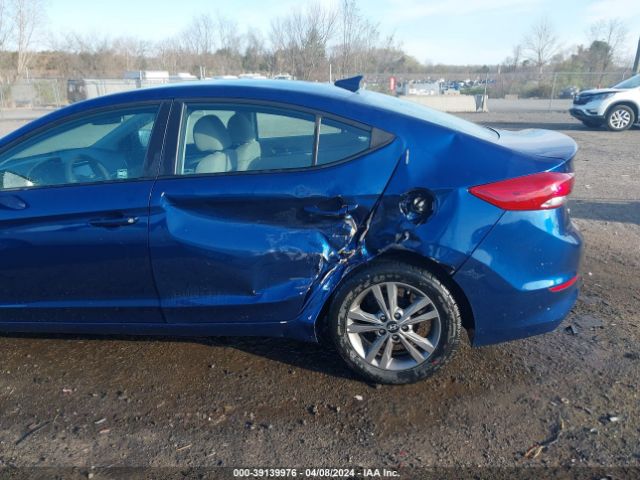 Photo 5 VIN: 5NPD84LF6HH117176 - HYUNDAI ELANTRA 