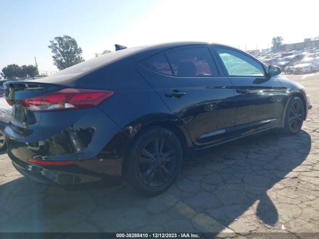 Photo 3 VIN: 5NPD84LF6HH123057 - HYUNDAI ELANTRA 