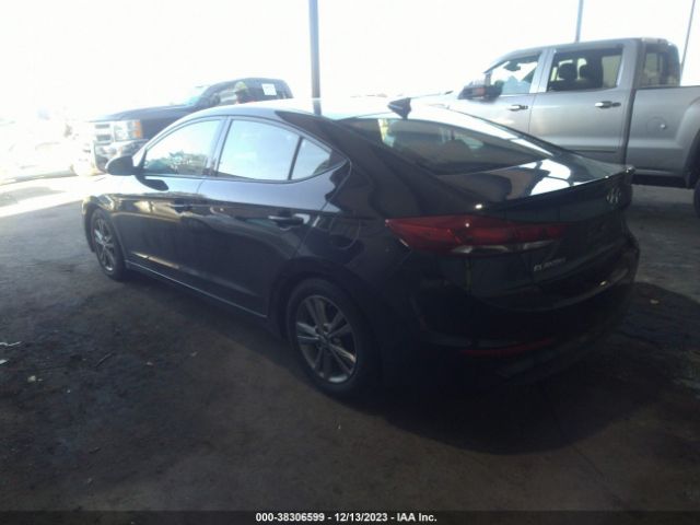 Photo 2 VIN: 5NPD84LF6HH124810 - HYUNDAI ELANTRA 