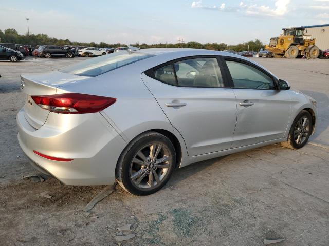 Photo 2 VIN: 5NPD84LF6HH136780 - HYUNDAI ELANTRA SE 