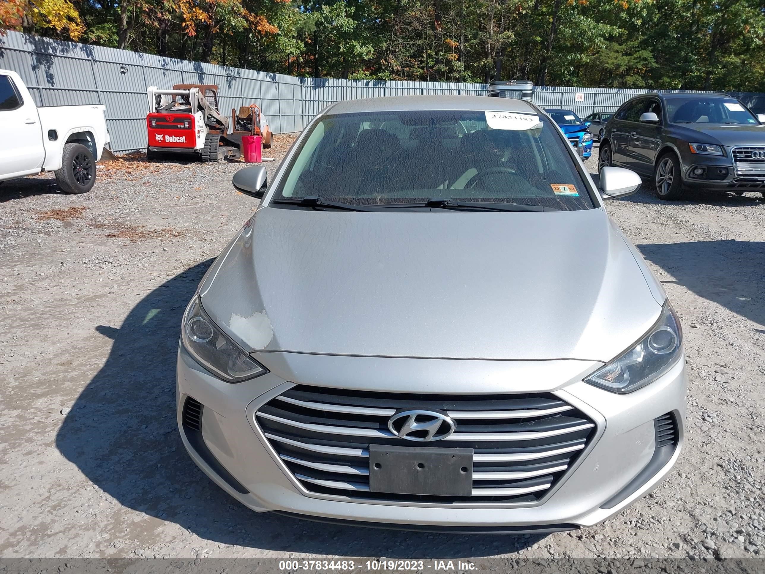 Photo 11 VIN: 5NPD84LF6HH139372 - HYUNDAI ELANTRA 