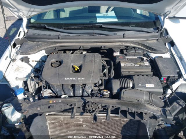 Photo 9 VIN: 5NPD84LF6HH140716 - HYUNDAI ELANTRA 