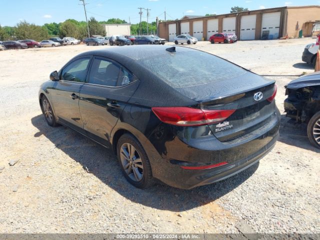 Photo 2 VIN: 5NPD84LF6HH143549 - HYUNDAI ELANTRA 