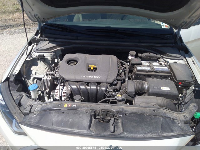 Photo 9 VIN: 5NPD84LF6HH155300 - HYUNDAI ELANTRA 