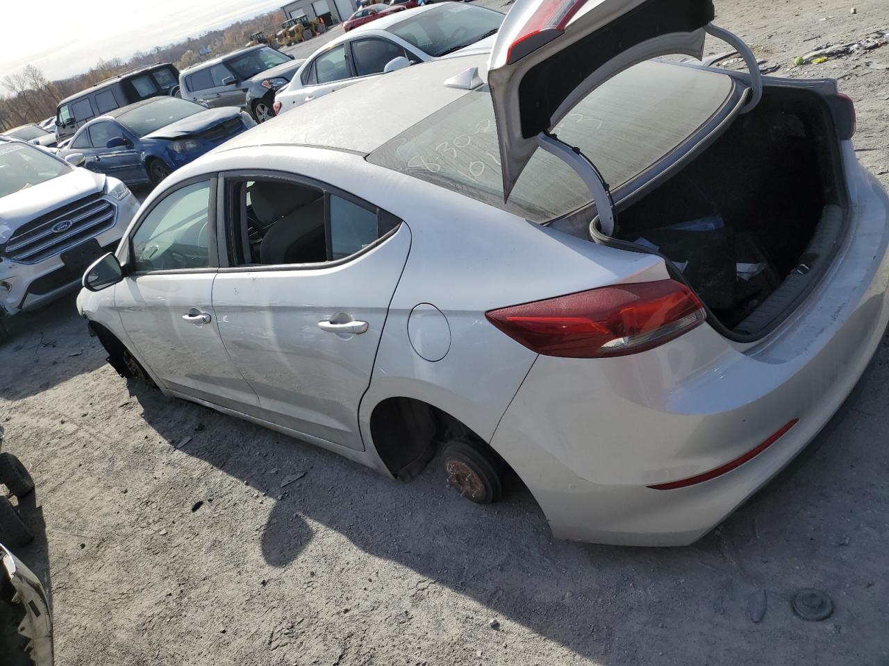 Photo 1 VIN: 5NPD84LF6HH156253 - HYUNDAI ELANTRA 