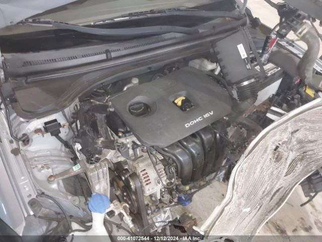 Photo 9 VIN: 5NPD84LF6HH164420 - HYUNDAI ELANTRA 