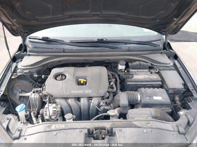 Photo 9 VIN: 5NPD84LF6HH175112 - HYUNDAI ELANTRA 