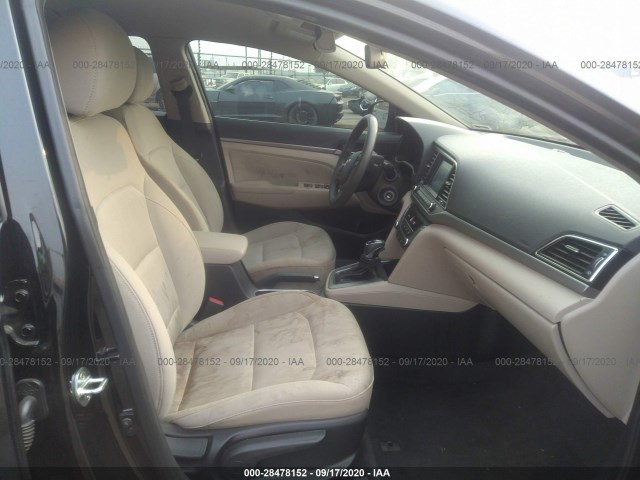 Photo 4 VIN: 5NPD84LF6HH178995 - HYUNDAI ELANTRA 