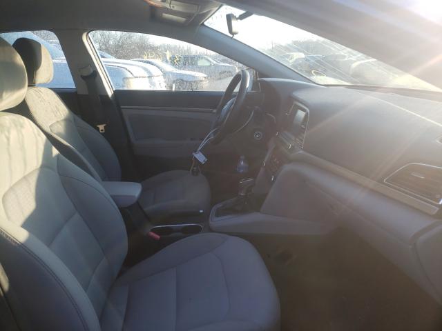 Photo 4 VIN: 5NPD84LF6HH185512 - HYUNDAI ELANTRA SE 