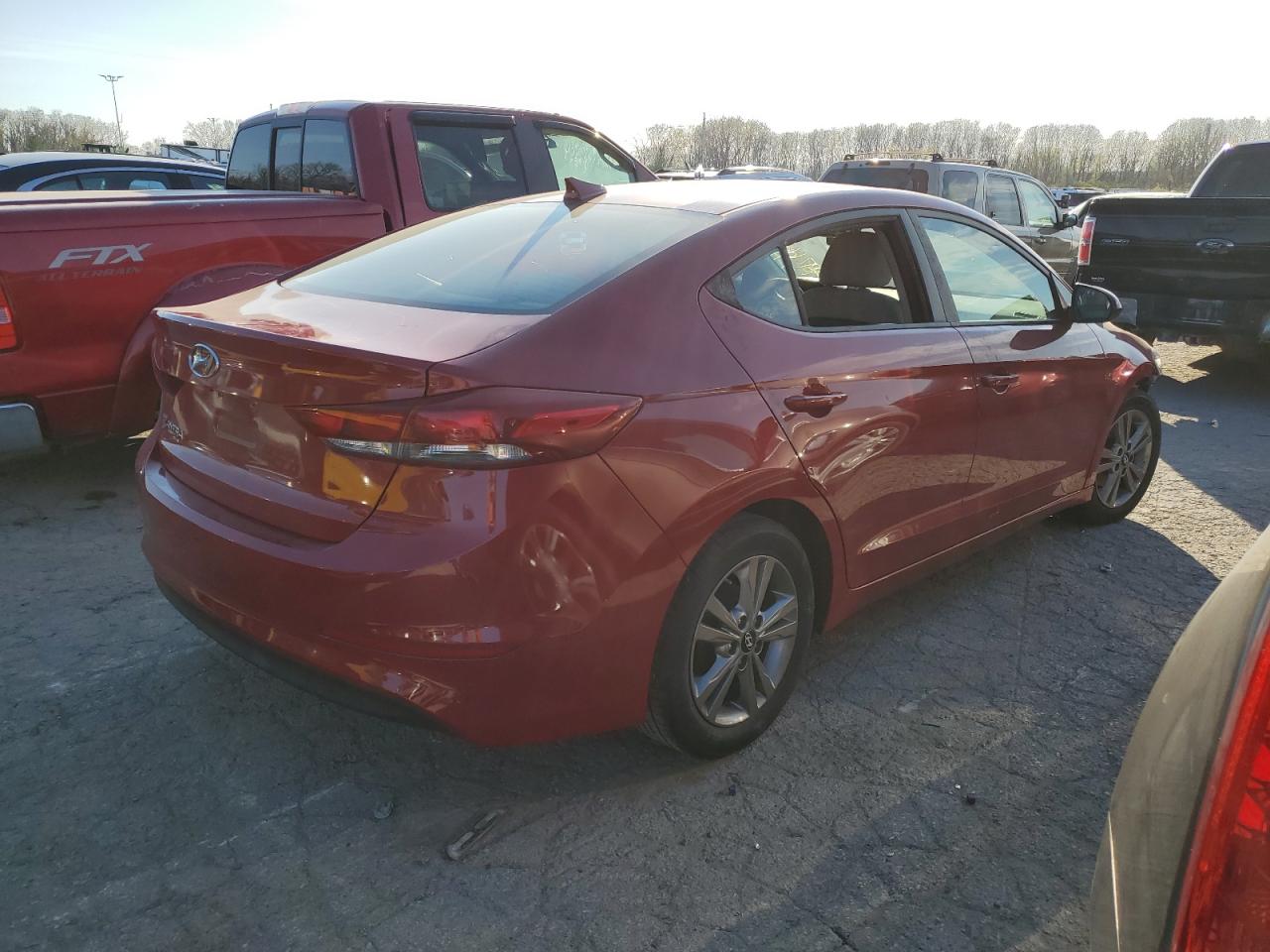 Photo 2 VIN: 5NPD84LF6HH188586 - HYUNDAI ELANTRA 